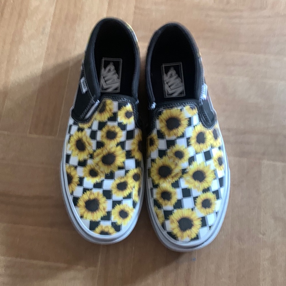 Sunflower vans